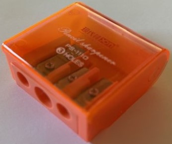 Hegyező 3 lyukú tartályos narancssárga UTOLSÓ DARAB