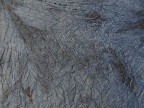 Merített papír gyűrt 80x60 cm világoskék - sötétkék 1 ív KIFUTÓ TERMÉK