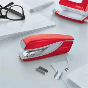   LEITZ Tűzőgép, 24/6, 26/6, 30 lap, LEITZ "Nexxt Wow", piros