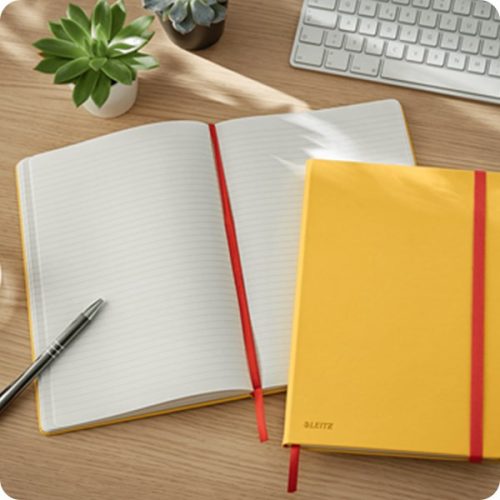 Beírókönyv vonalas LEITZ B/5 80 lapos Cosy Soft Touch keményfedeles melegsárga