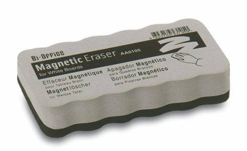 . Könnyű, mágneses táblatörlő, 10,5 x 5,5 x 2,3 cm